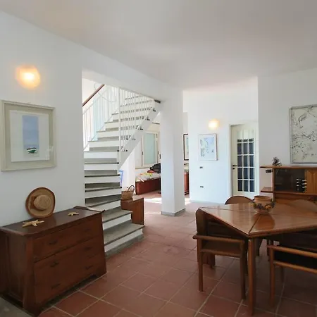 Rosy Villa