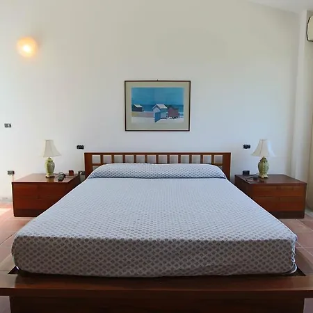 Rosy Villa